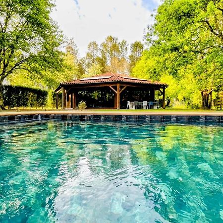 L Estanguet Maison Octogonale En Foret Rion-Des-Landes Bagian luar foto
